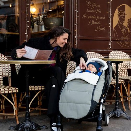 chanceliere poussette bebe maman restaurant