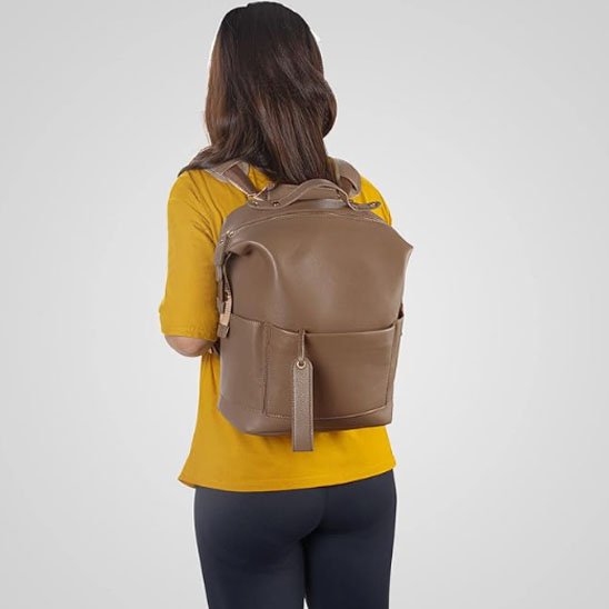 femme sac a dos sac a langer multipoche elegant